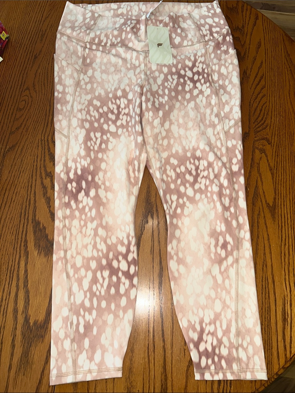 Fabletics Oasis Leggings 7/8 Length - Sand Spotted - size 2X - NWT